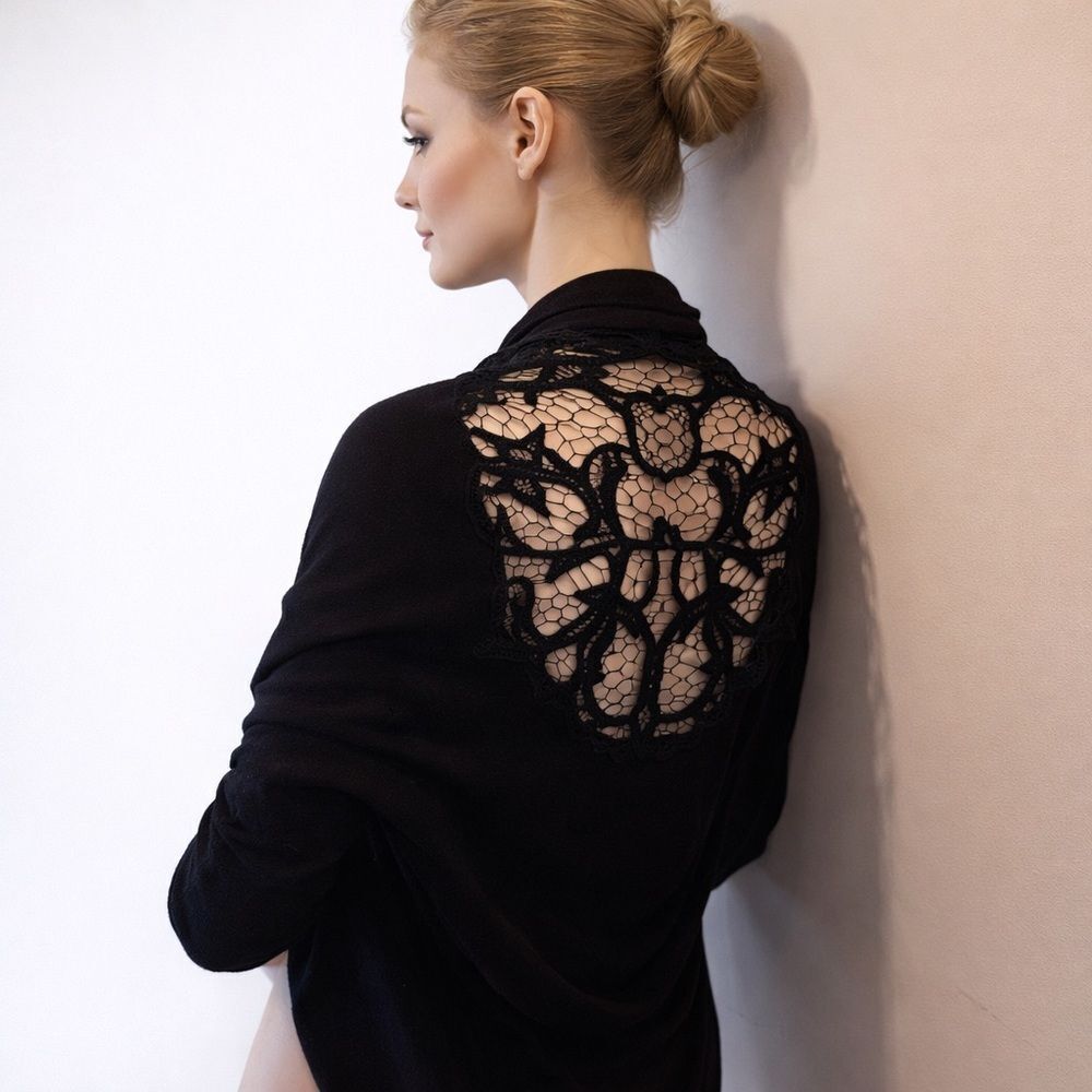 BCBG MaxAZIRA ultra soft shrug lace back detail lightweight black small medium